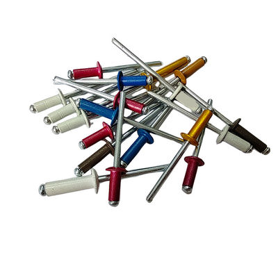 Fácil de instalar Rivets abiertos con buen rendimiento de sellado Diámetro 3,2-4,8/5 mm