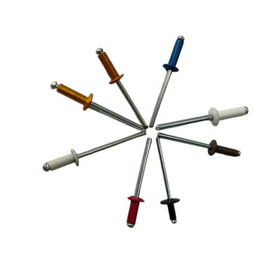 Fácil de instalar Rivets abiertos con buen rendimiento de sellado Diámetro 3,2-4,8/5 mm