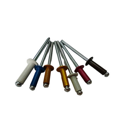 Fácil de instalar Rivets abiertos con buen rendimiento de sellado Diámetro 3,2-4,8/5 mm