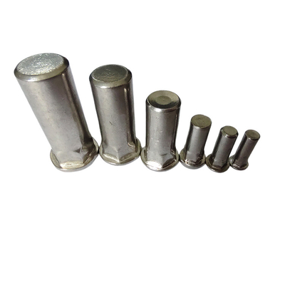 Nucleo de remachado semi-hex ciego con remachado para un cuerpo liso y limpio