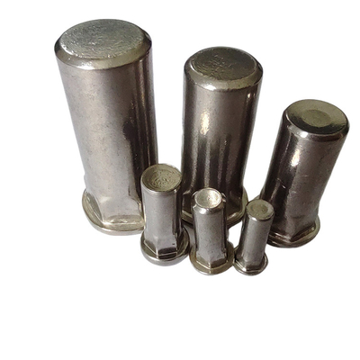 Nucleo de remachado semi-hex ciego con remachado para un cuerpo liso y limpio
