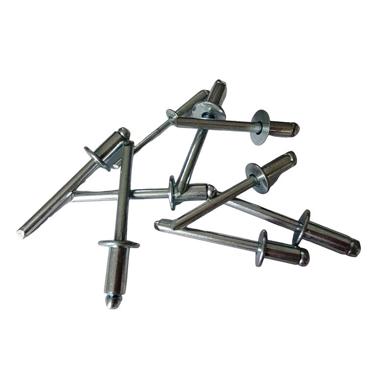 Rebites ciegos de cabeza redonda de hierro 4,8 mm de longitud para aplicaciones industriales de alta resistencia