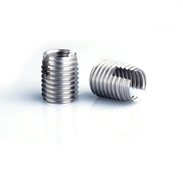 Acero inoxidable 304L 316L Tipo 302 Métrico de pared delgada con ranura de autoapertura inserto roscado